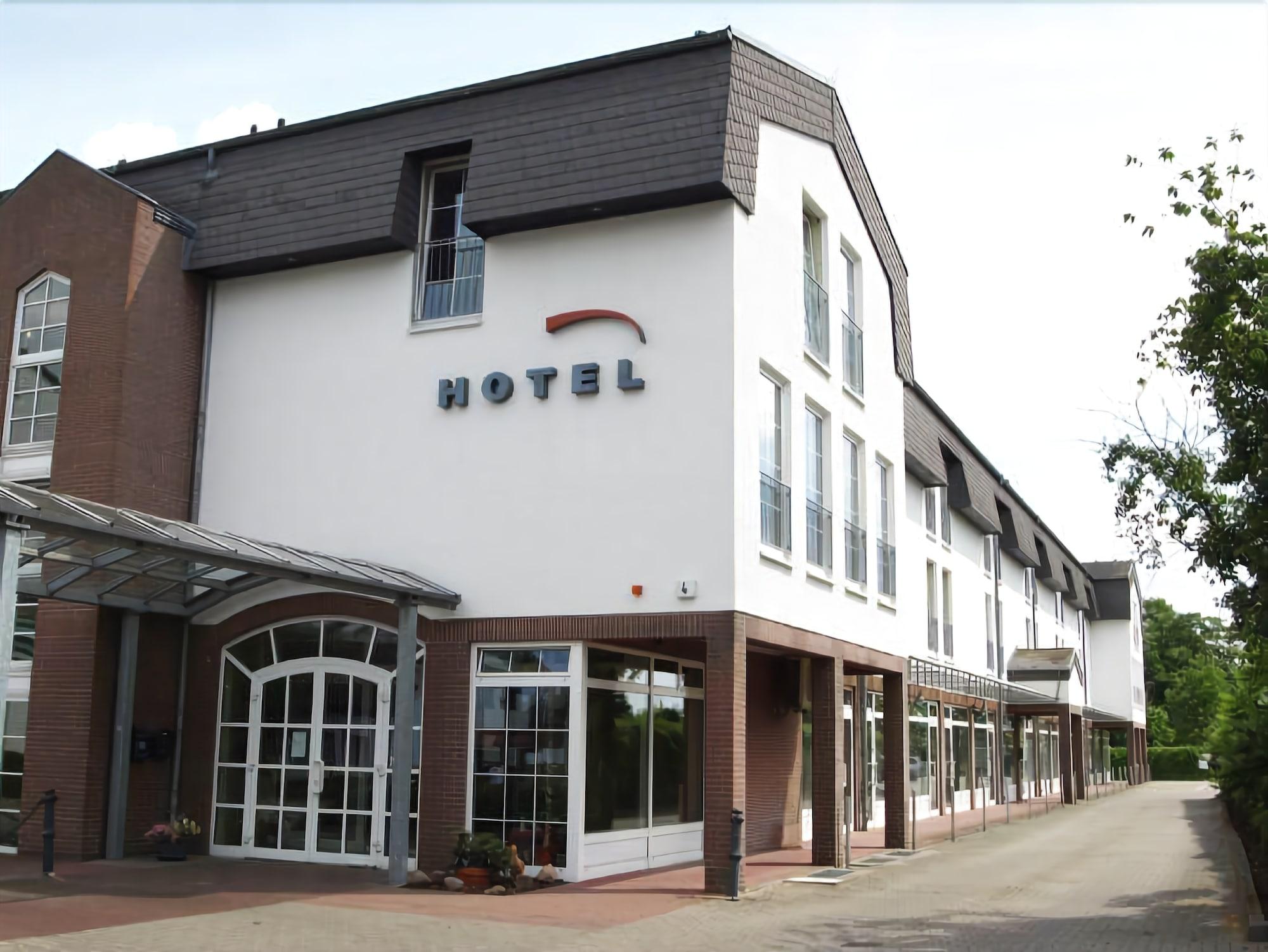 Hotel Lindenberger Hof Ahrensfelde Exteriér fotografie